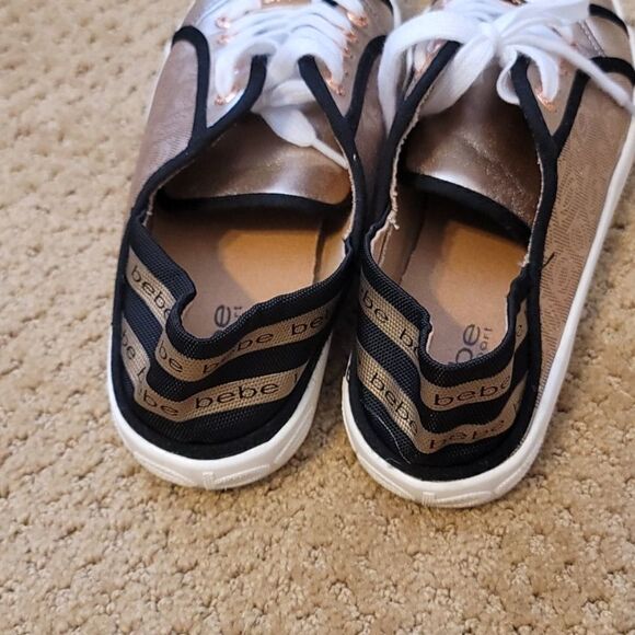 - Bebe dacia shoes size 9 - Picture 4 of 7